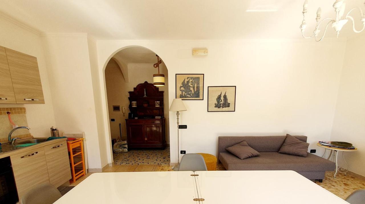 La Casa Di Sara Lägenhet Anzio Exteriör bild